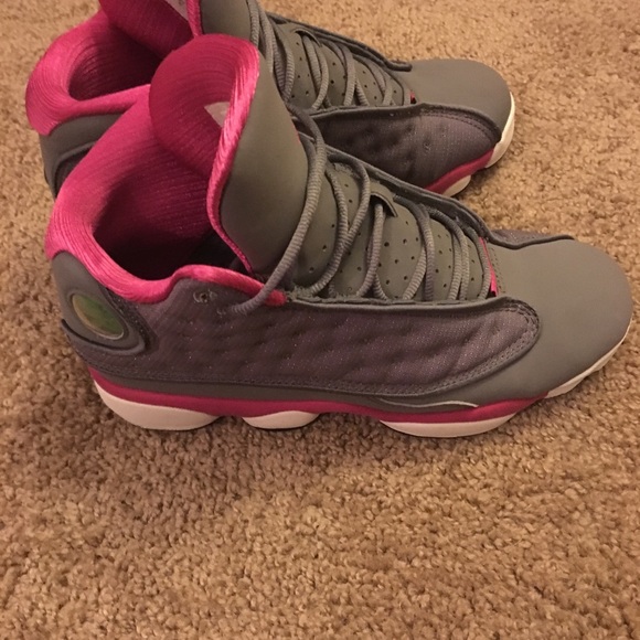 grey and pink jordan 7